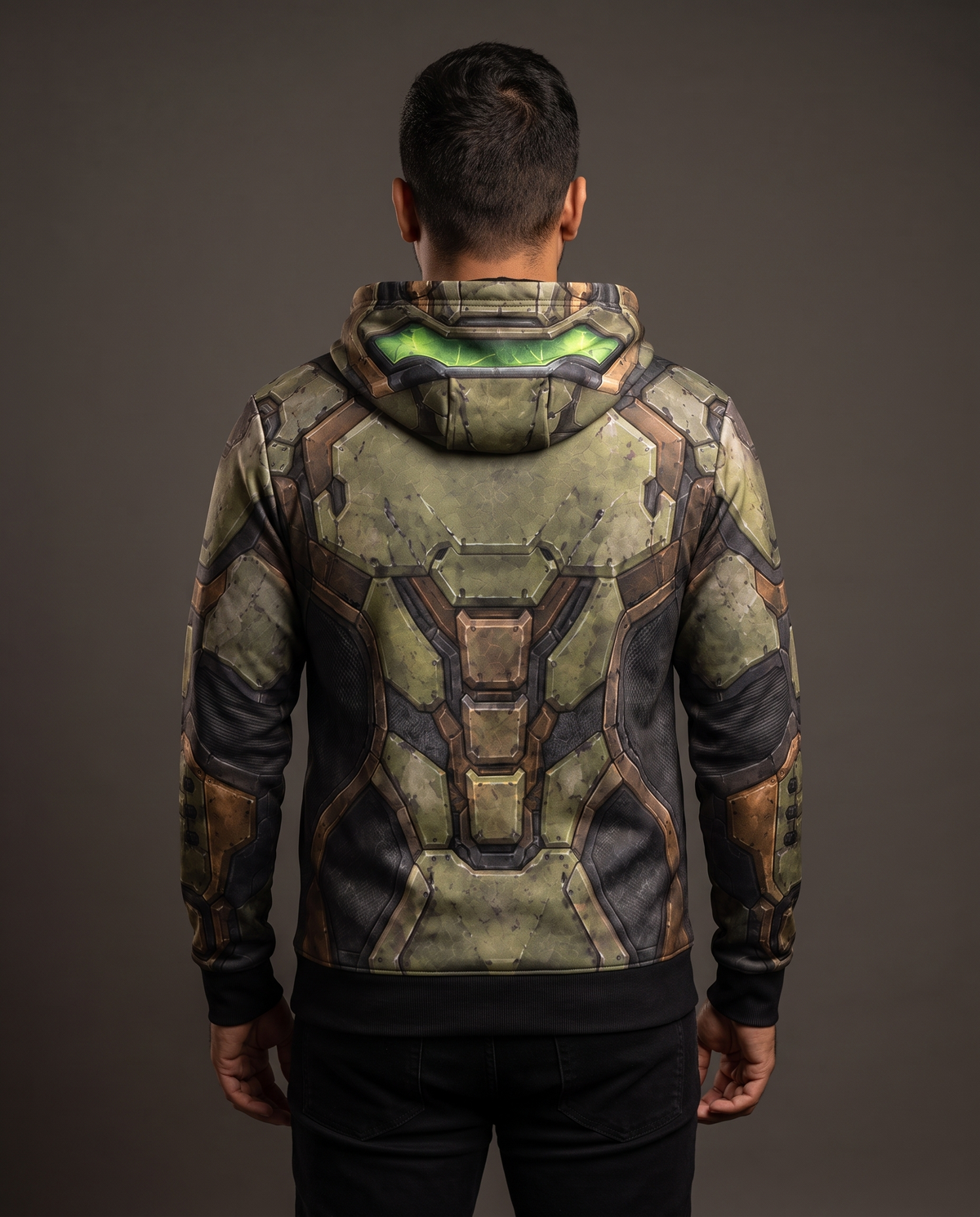 Visualización digital de la hoodie Praetor en modelo, espalda