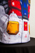 Detalle real del bolsillo y la impresión de la hoodie RX-78-2